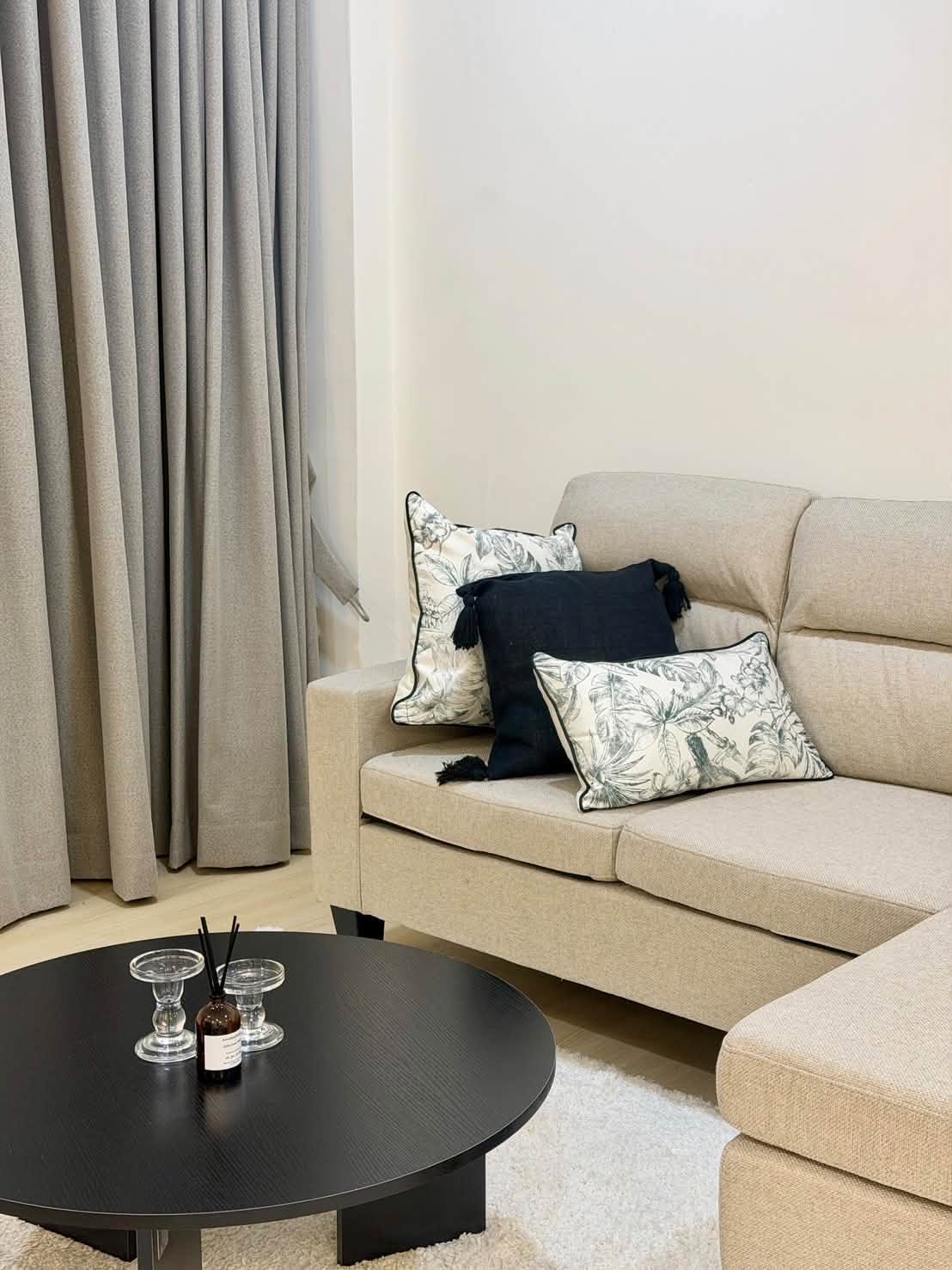 Renovated 2-bedroom condo for sale at Pornsawan Condotel – photo 6