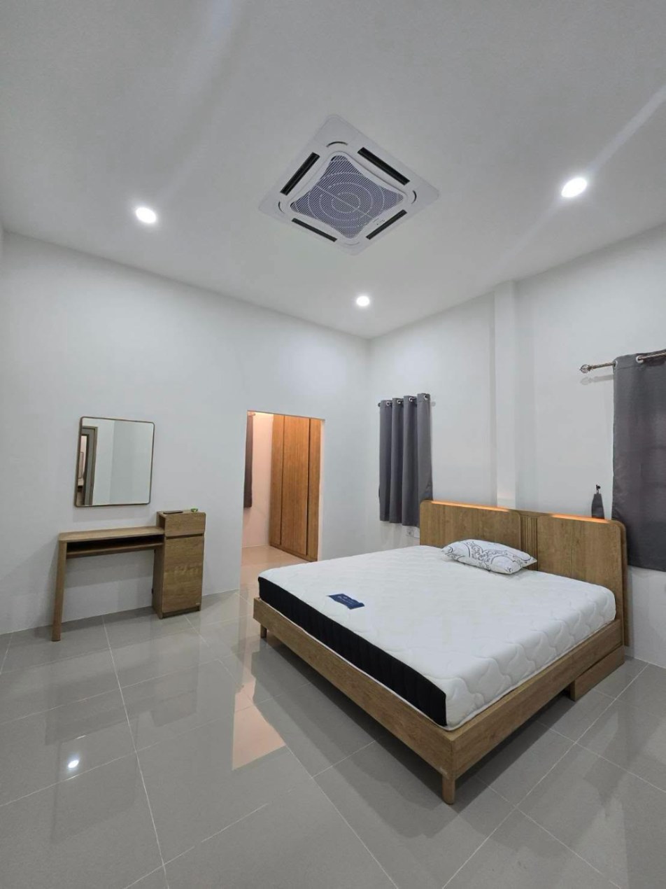 Renovated 2-bedroom house for rent at Chaofa Garden Home, Koh Kaew – photo 8
