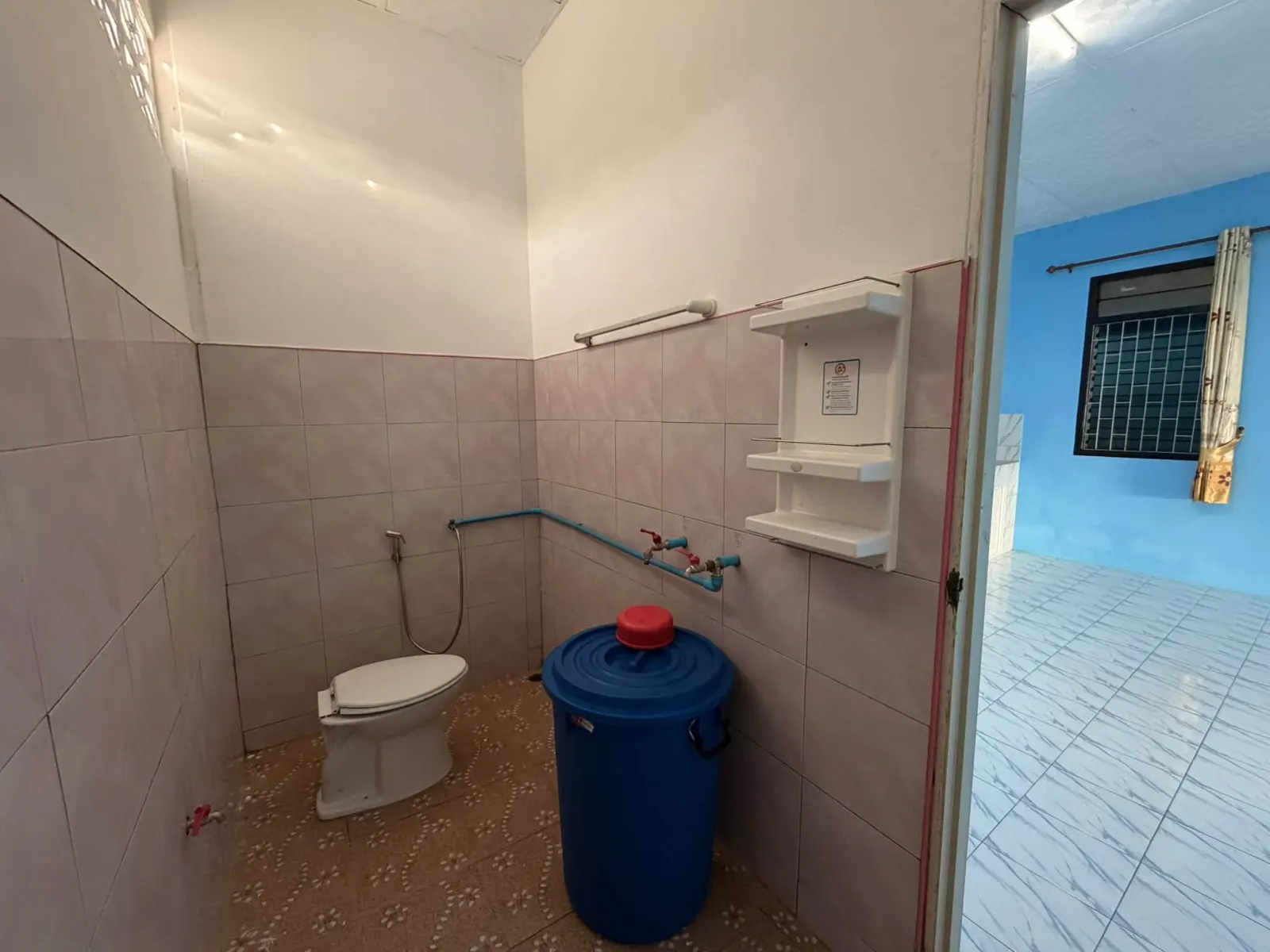 Room for rent in a quiet soi, Laem Phan Wa – photo 9
