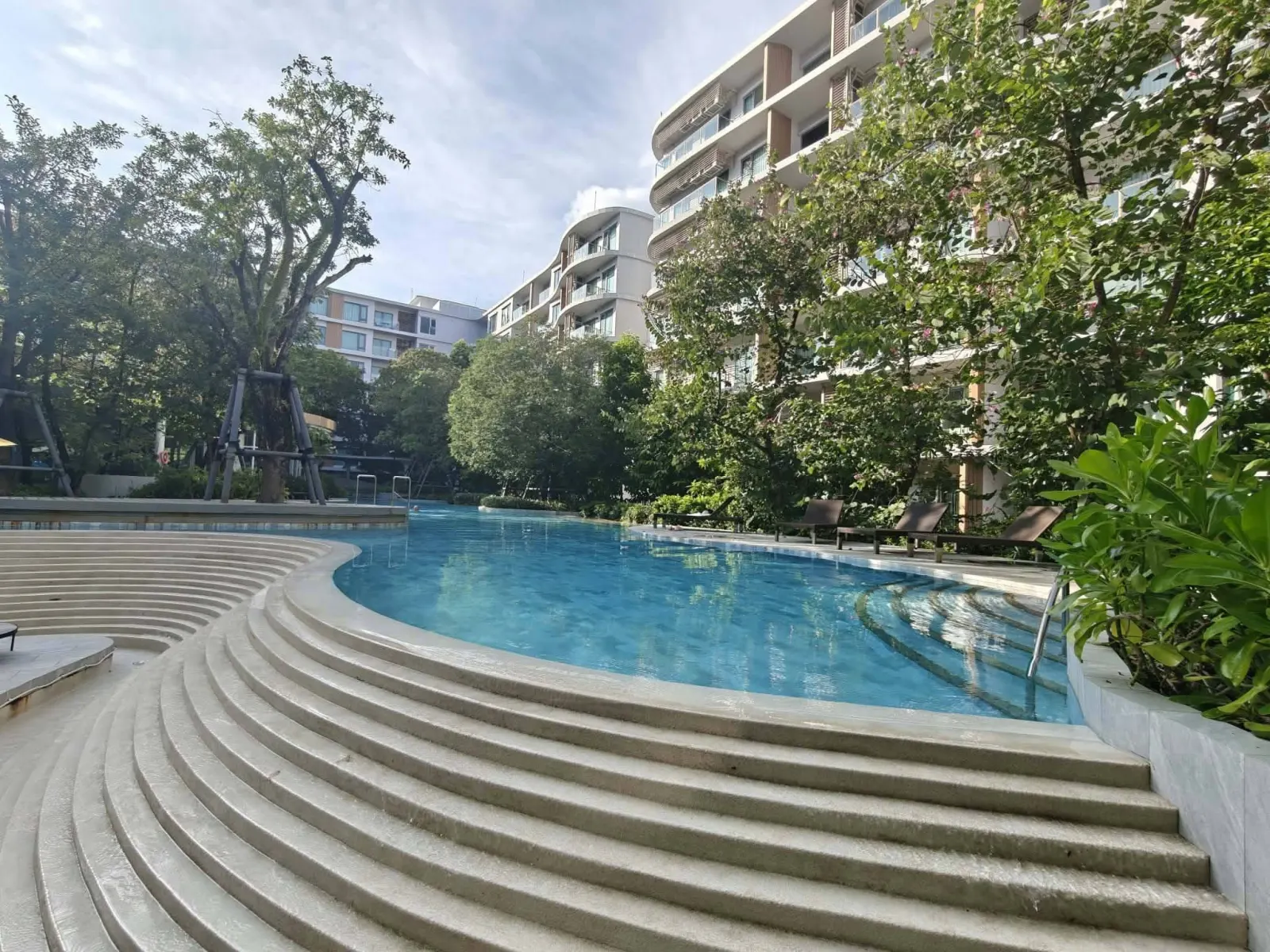 Phyll Condo Phuket 2-Bed 63 sqm for Rent, Garden View – photo 1