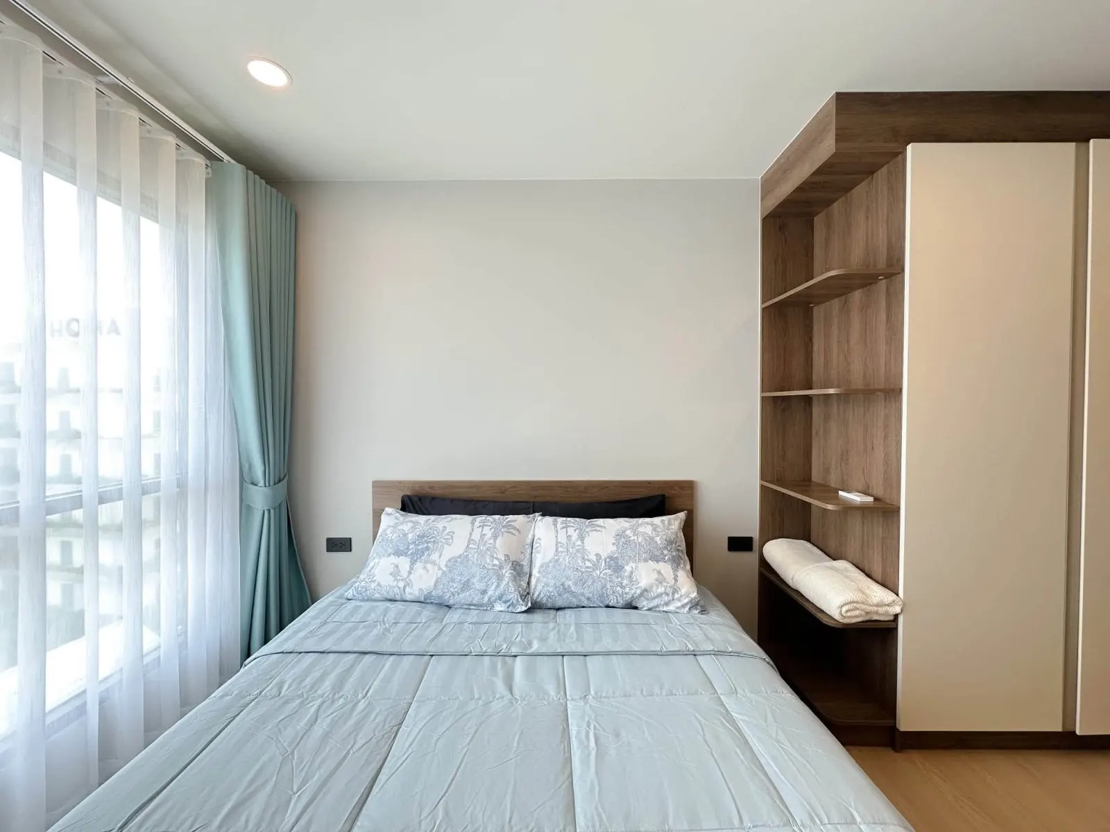 1-bedroom lake and mountain view condo for rent at Space Condo Cherngtalay – photo 2