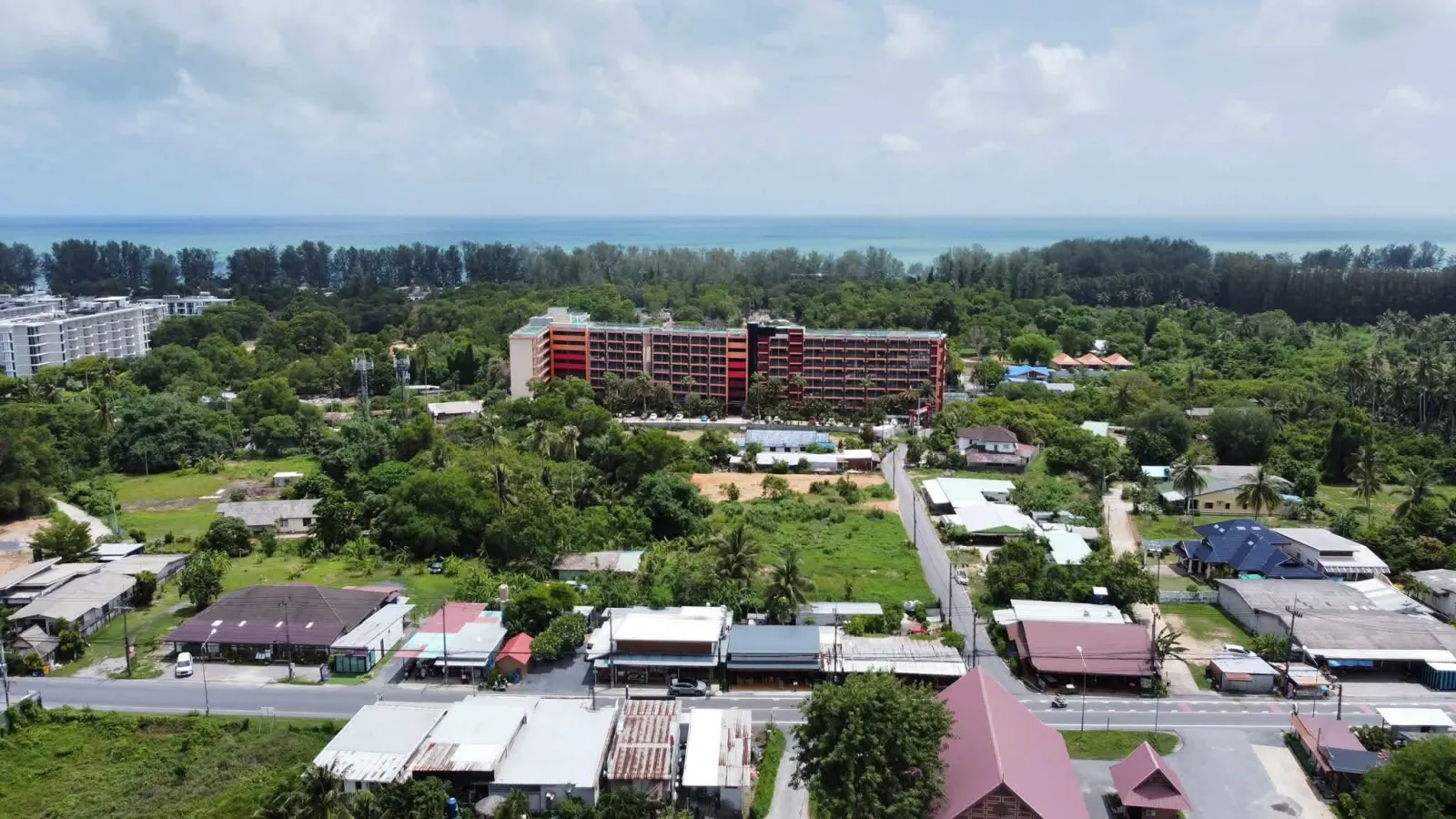 1 rai land 400 m from the beach in Mai Khao – photo 5