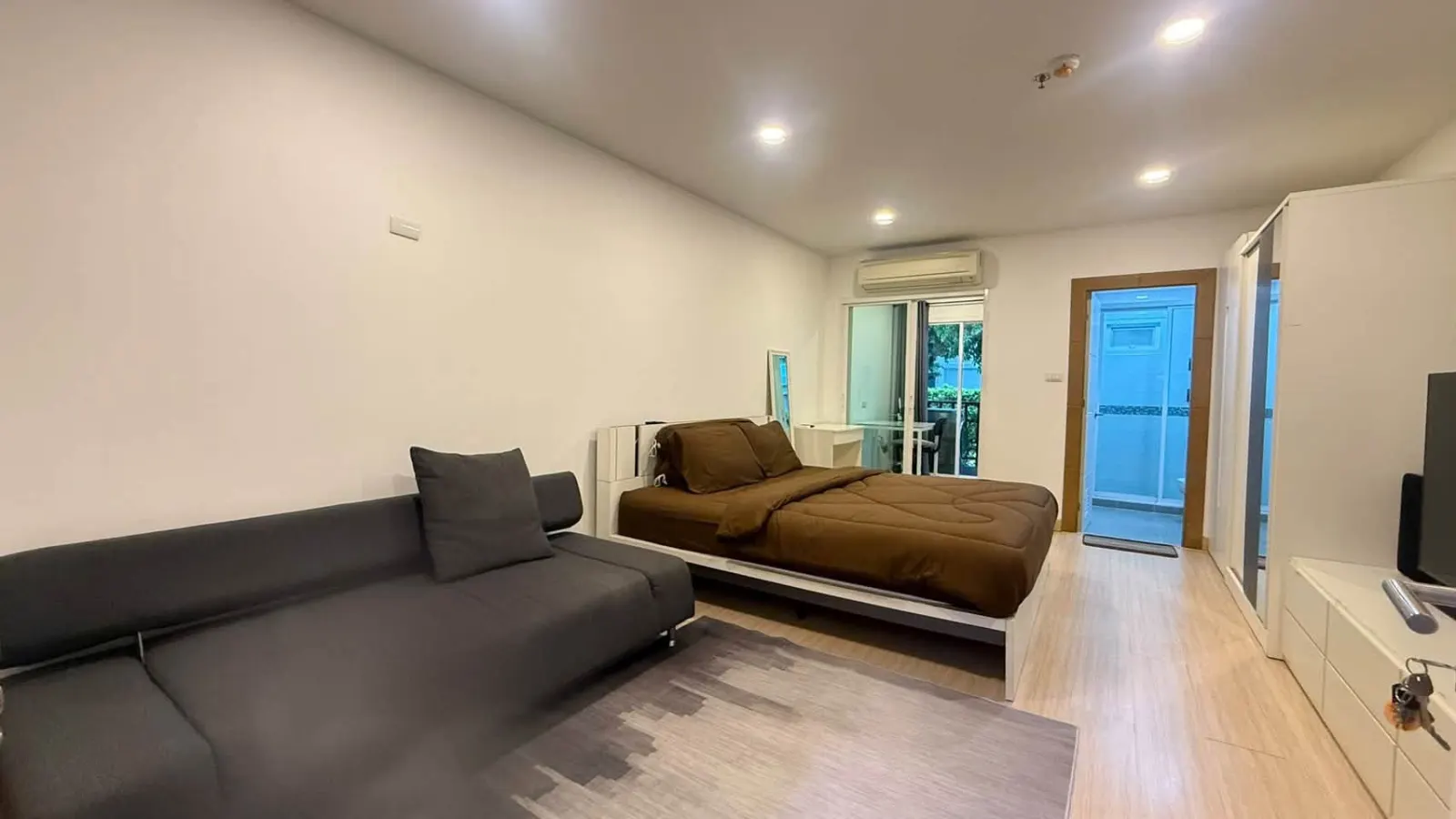 Furnished Condo for Rent at The View Condo, Building A, 1st Floor – รูปที่ 1