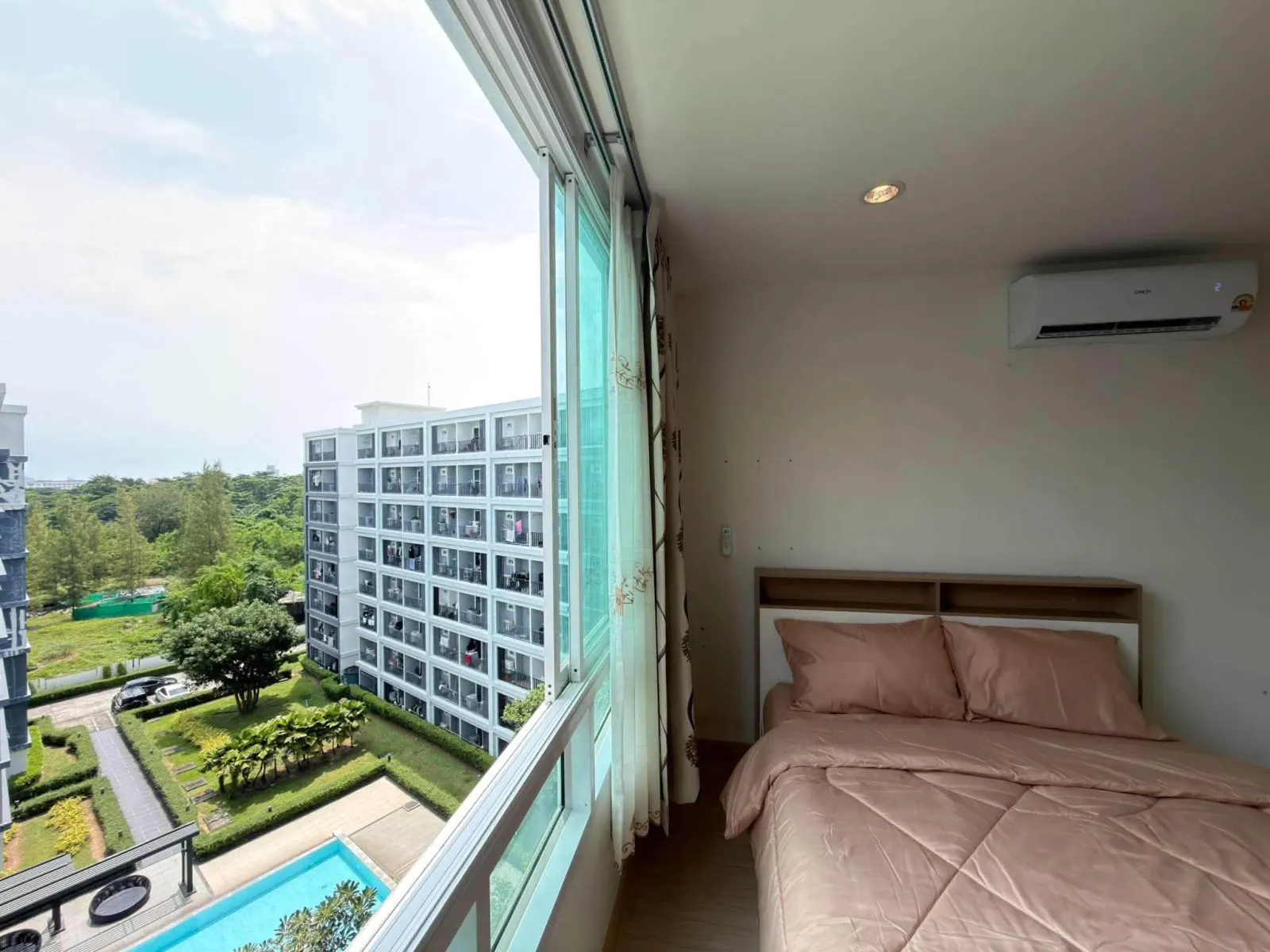 48 sqm pool-view condo for rent at The View Suan Luang – photo 2