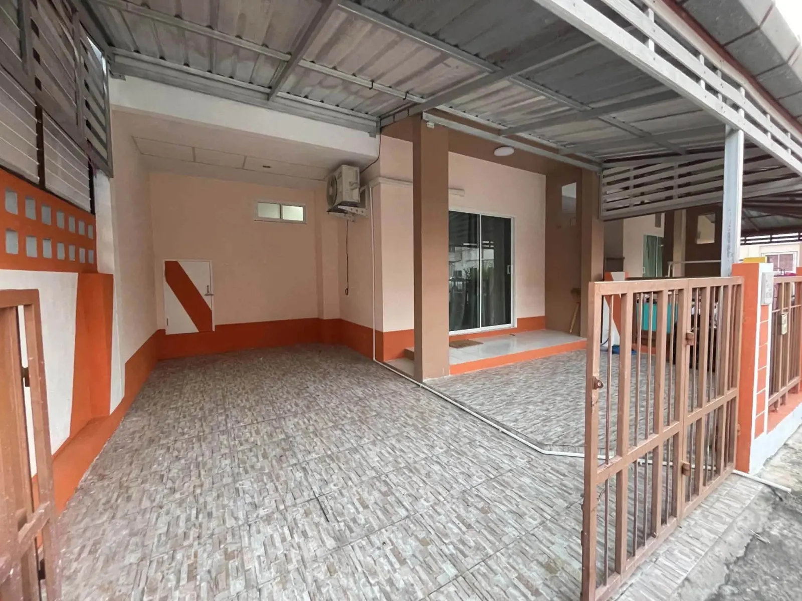 Furnished 4-bedroom house for rent near Robinson Thalang – photo 5