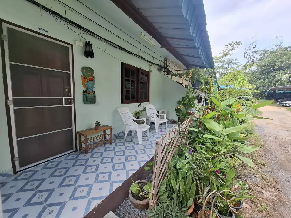 Pet-friendly furnished room in Rawai / Sai Yuan