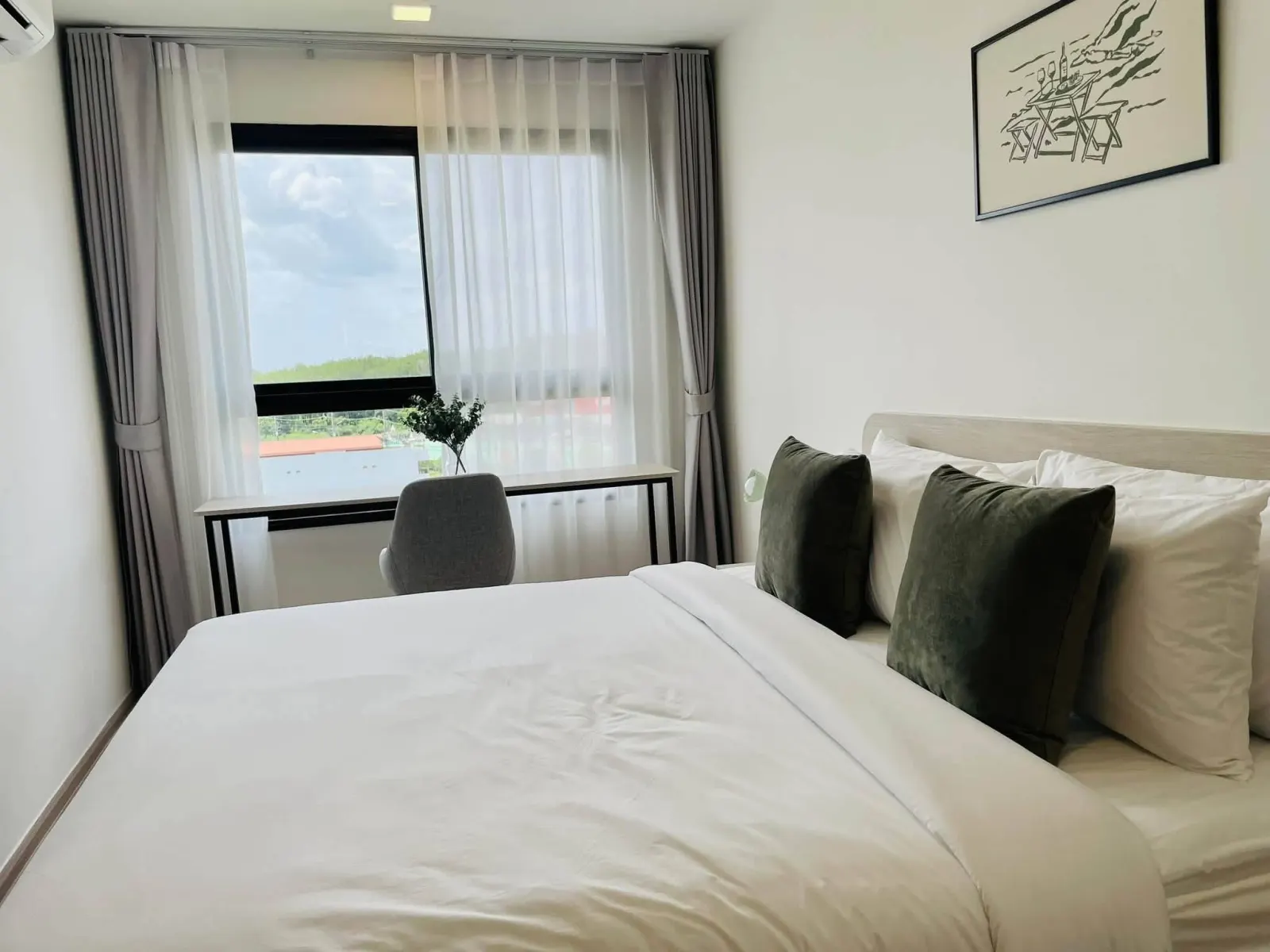 Corner 2-bedroom pool view condo for rent at The Base Bukit – photo 7