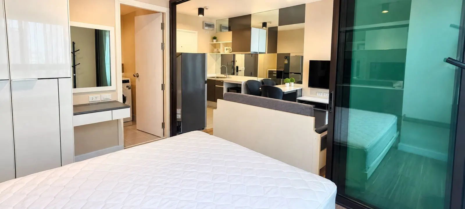 Furnished 28 sqm condo for rent at ZCAPE III, Wichit – photo 9