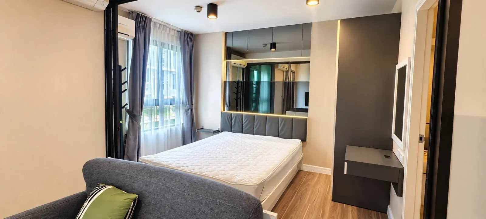 Furnished 28 sqm condo for rent at ZCAPE III, Wichit – photo 10