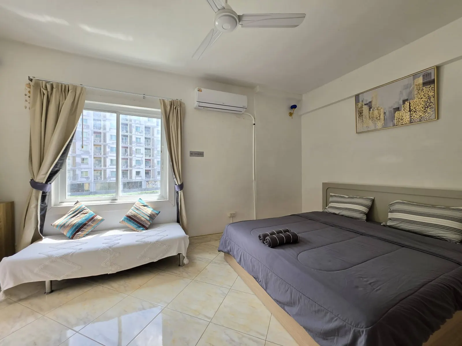 Corner 1-bed unit at Patong Condotel – photo 4