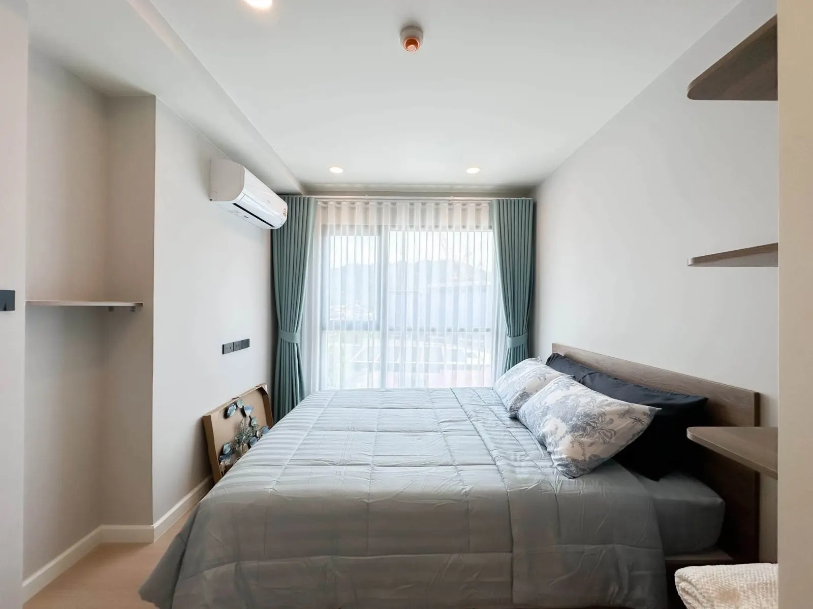 1-bedroom lake and mountain view condo for rent at Space Condo Cherngtalay – photo 5