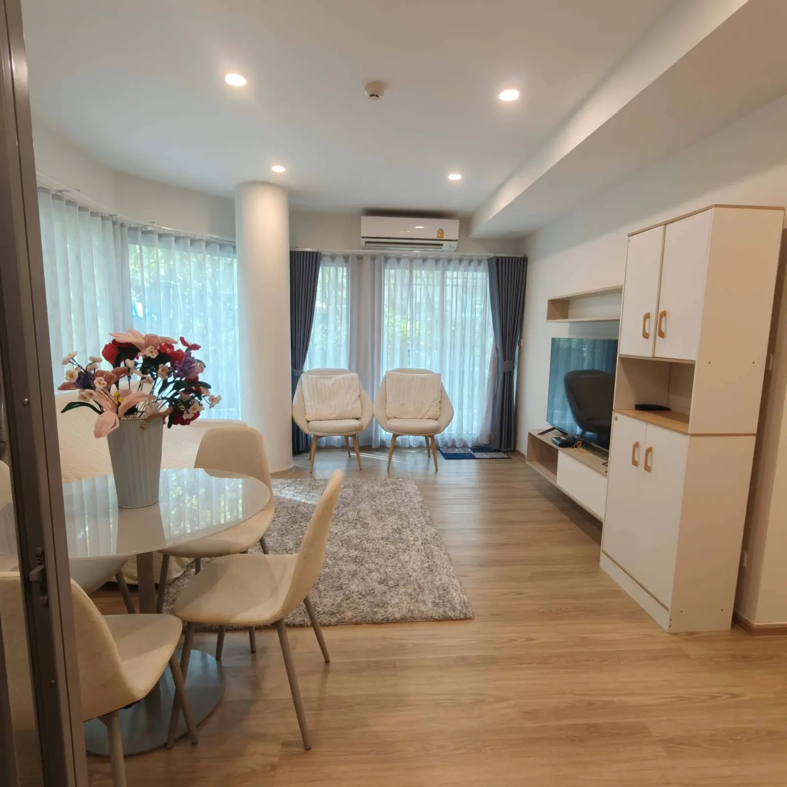 Phyll Condo Phuket 2-Bed 63 sqm for Rent, Garden View – photo 2