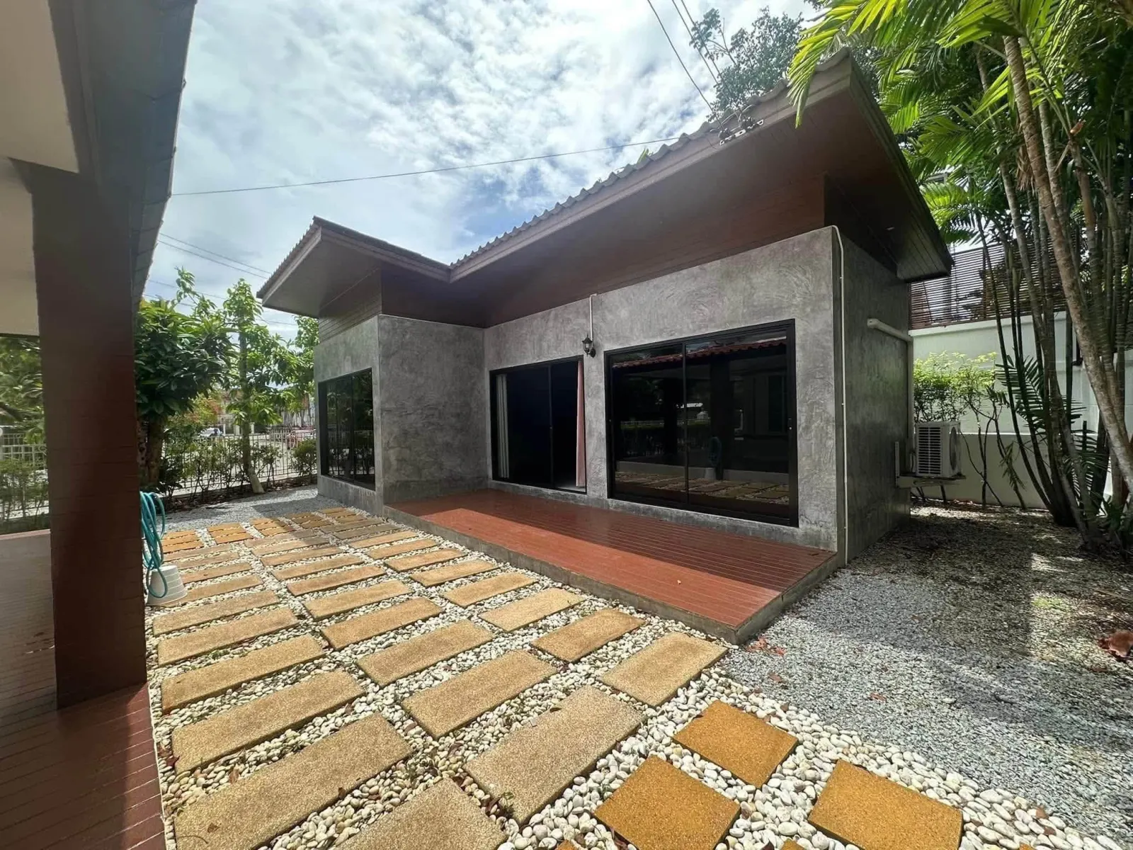4-bedroom house for rent at Land and House Chalong – photo 5