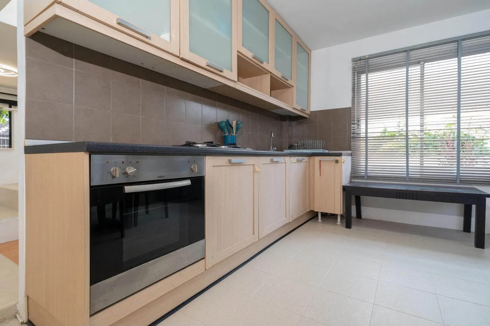 Pet-friendly 4-bedroom house for rent in Koh Kaew – photo 6