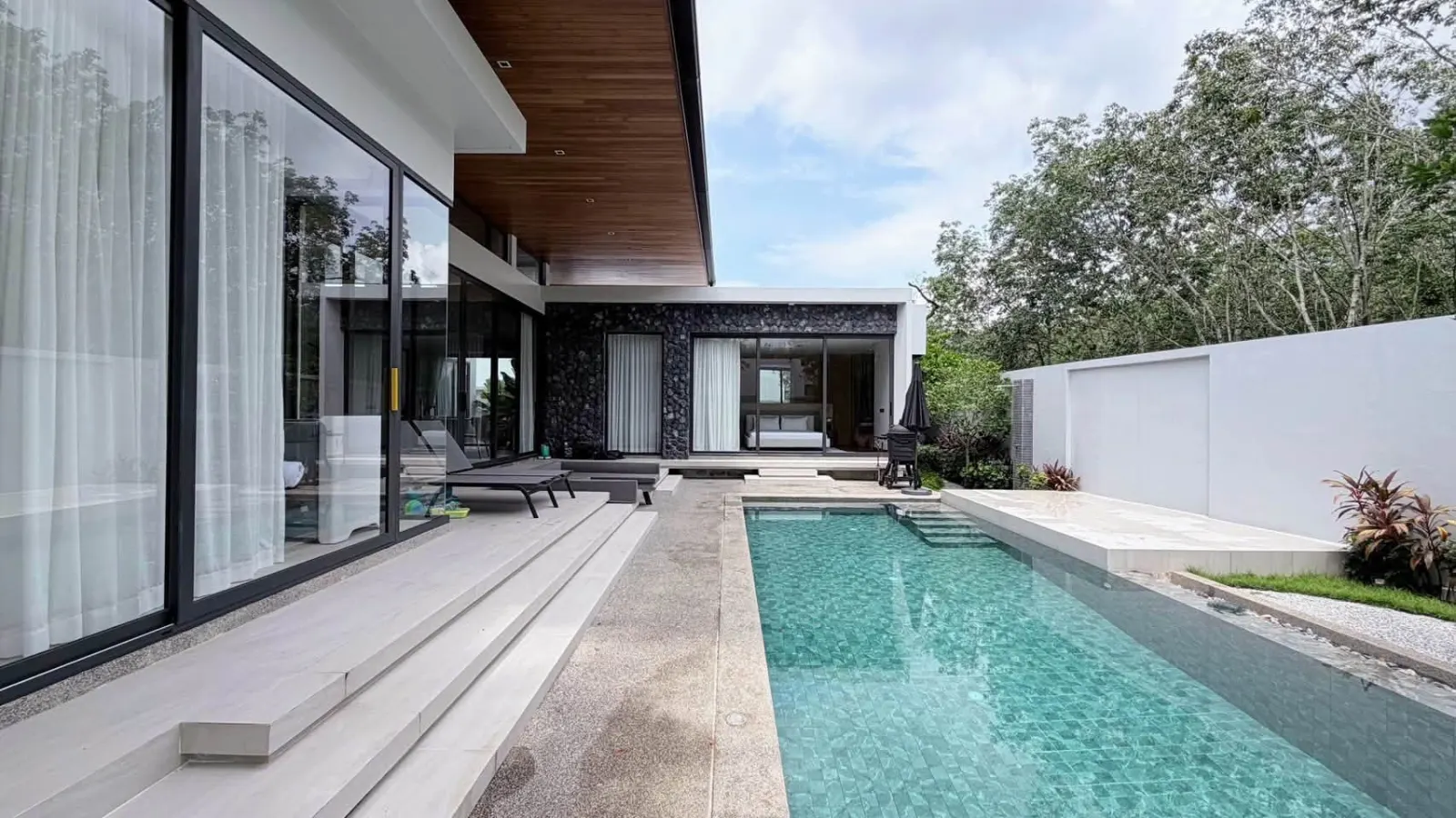Botanica Modern Loft 2 - 3 Bed Luxury Pool Villa for Rent – photo 1