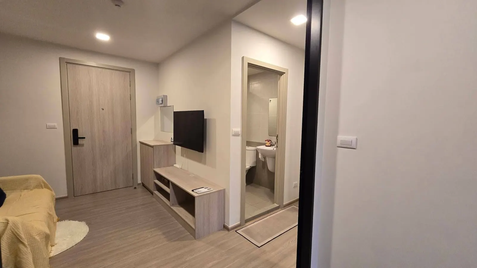 Furnished 1-bedroom garden view condo at Dcondo Reef for rent – photo 49