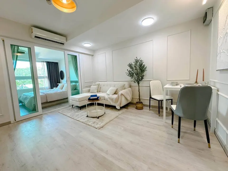 Furnished 37 sqm condo for rent at The Royal Place, Bypass Road