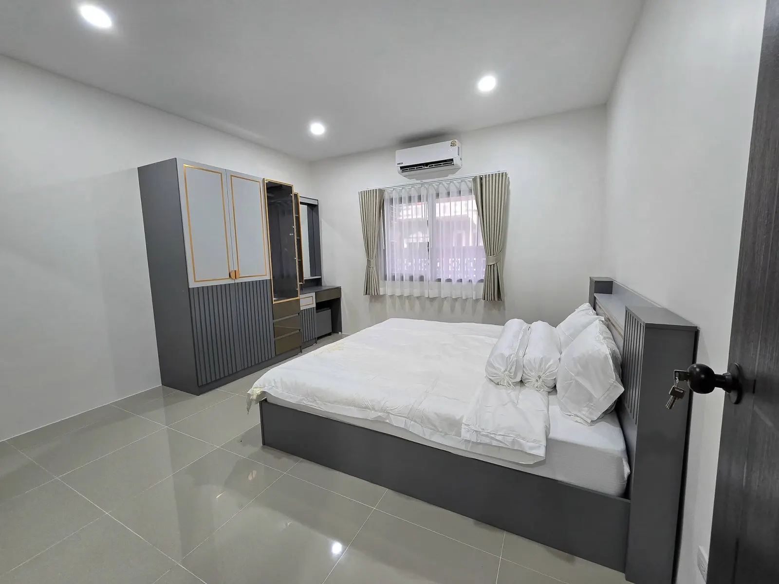 Renovated 2-bedroom house for rent in Chalong – photo 3