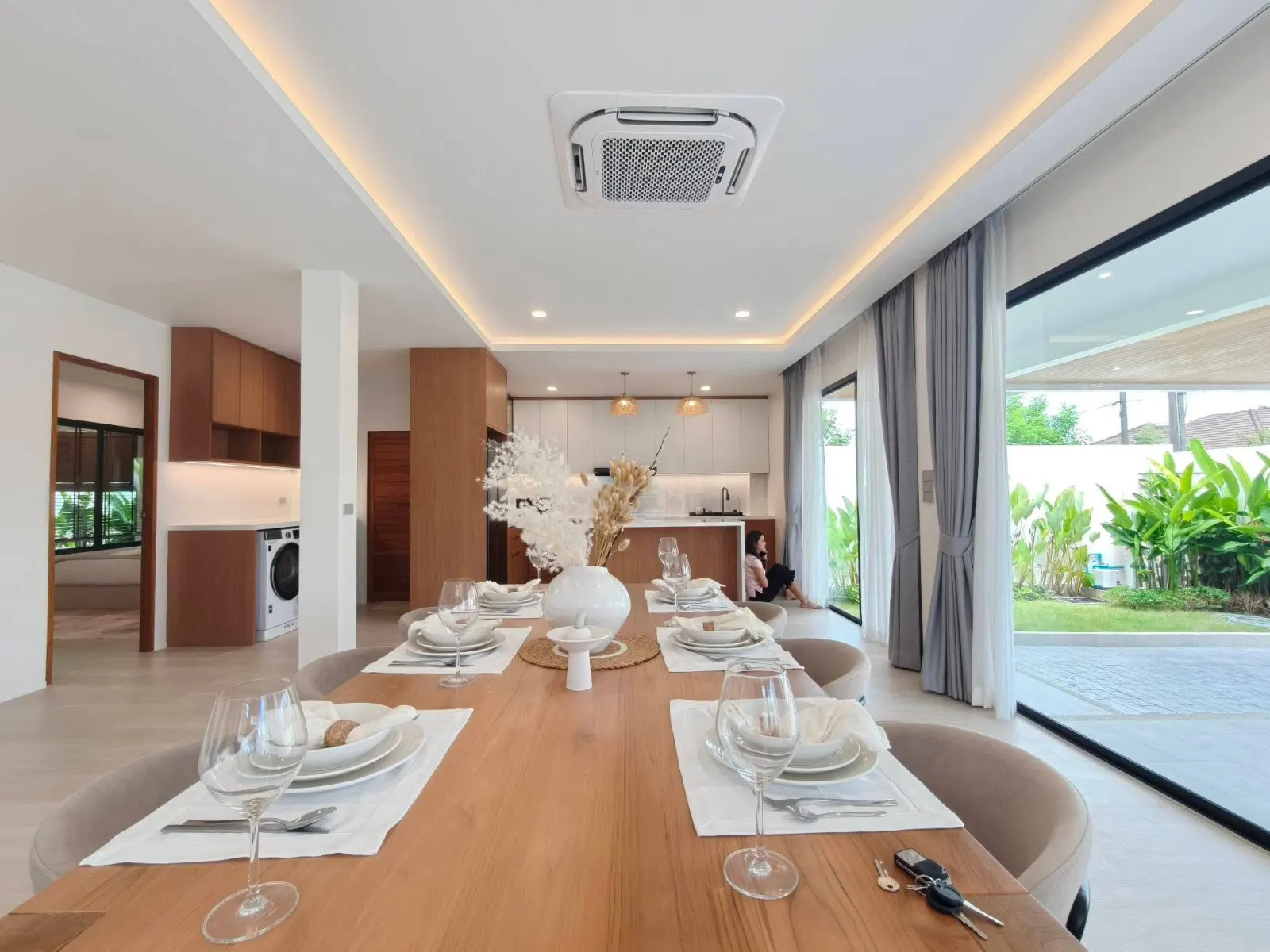 Brand-new 4-bedroom villa for rent in Pa Khlok – photo 6