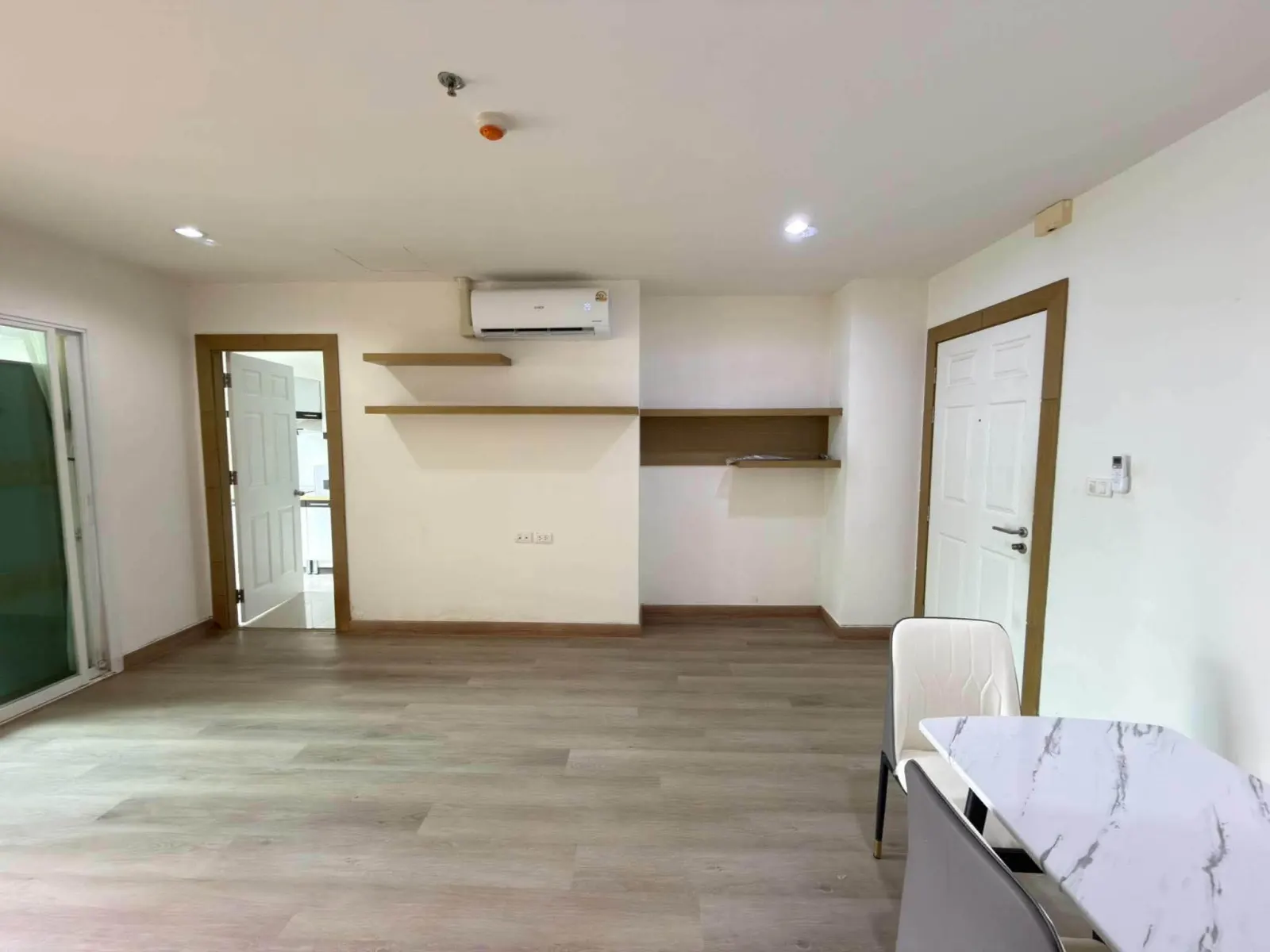 48 sqm pool-view condo for rent at The View Suan Luang – photo 9