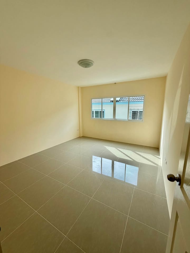 New 3-storey 4-bedroom shophouse for rent in Kathu – photo 10