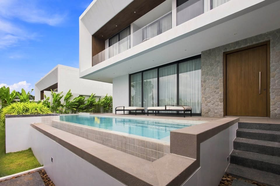 Luxury 4-bedroom pool villa for rent in Bangtao – photo 2