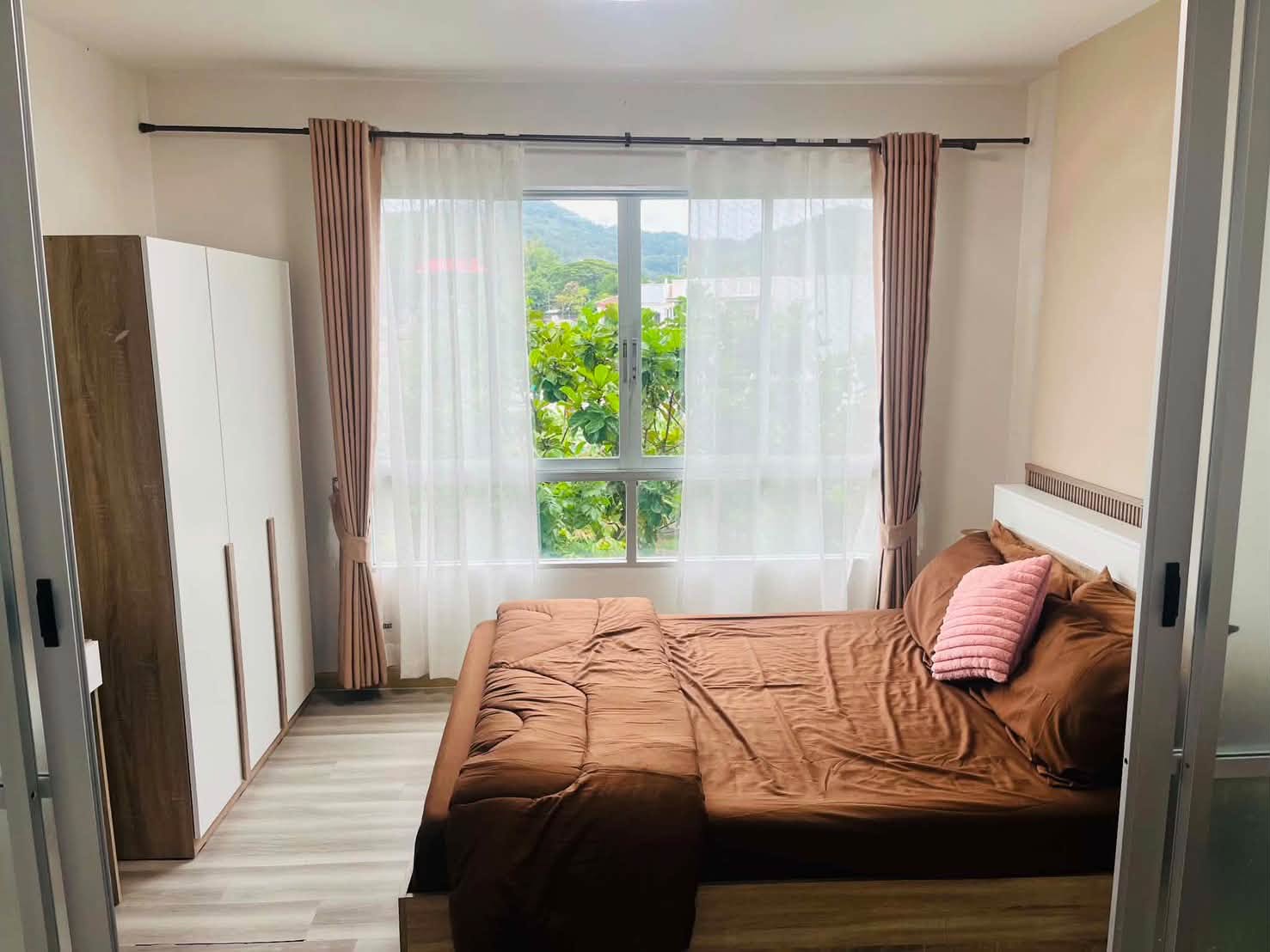Renovated 1-bed condo with mountain view for rent at Dcondo Kathu-Patong – photo 2