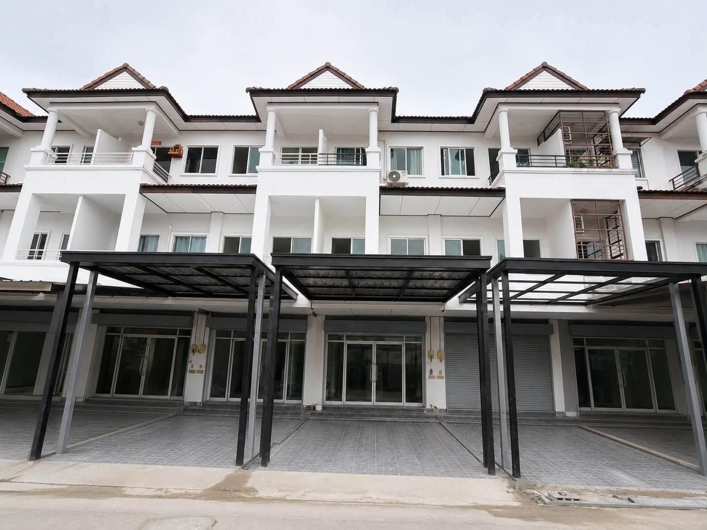 3-storey 3-bed house for sale at Panason Village, Bo Rae – photo 1