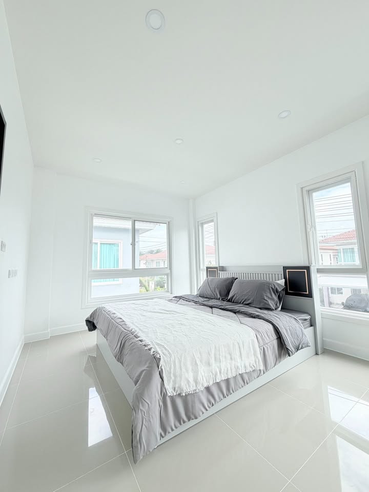 Furnished 3-bed semi-detached house, Supalai Bella Koh Kaew – photo 8