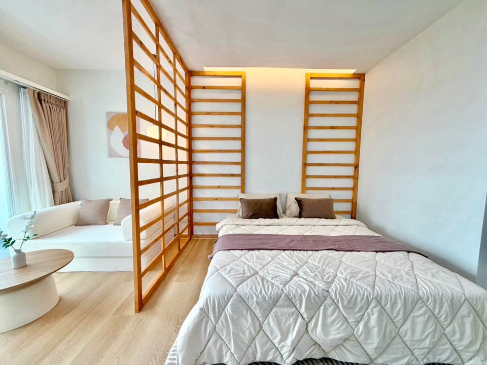 Furnished city-view condo for sale at Panason Green Place, Building E – photo 9