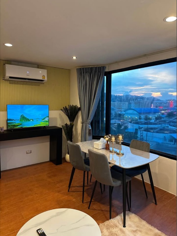 High-floor studio apartment with partial sea view in Patong – รูปที่ 5