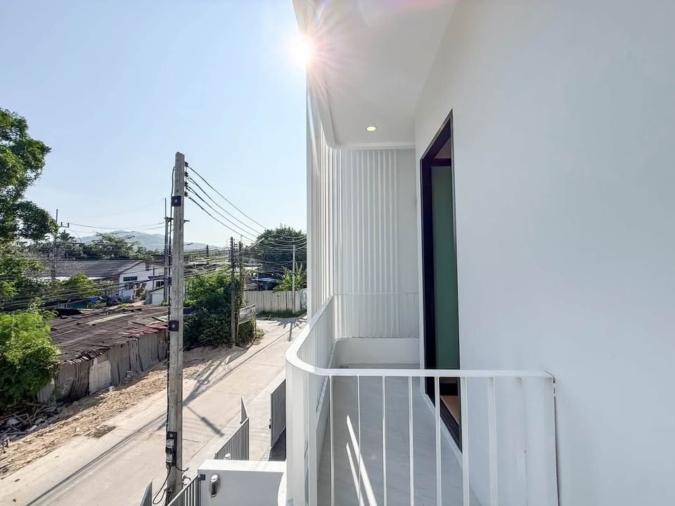 New modern 2-storey 3-bedroom house for sale at Baan Suk Samo, Chalong – photo 10