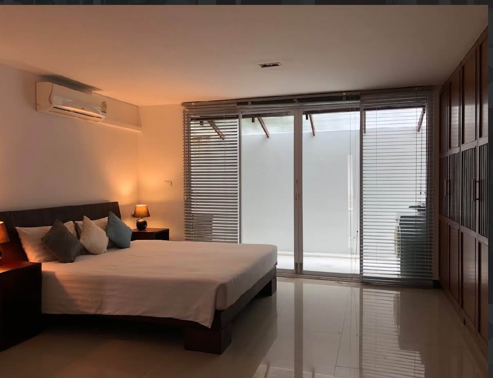 Furnished 3-bedroom duplex for rent in Nai Harn – photo 3