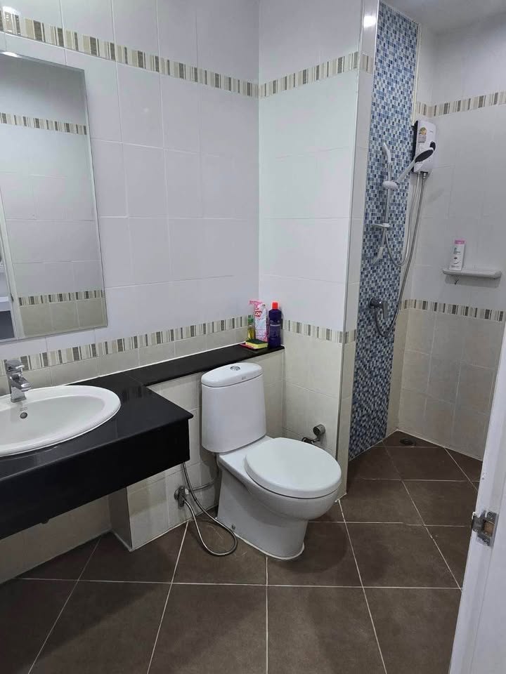 Furnished 1-bed condo for rent at Phanasorn Green Place – photo 10