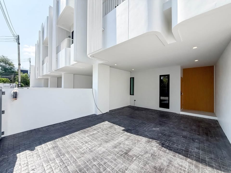 New modern 2-storey 3-bedroom house for sale at Baan Suk Samo, Chalong – photo 5